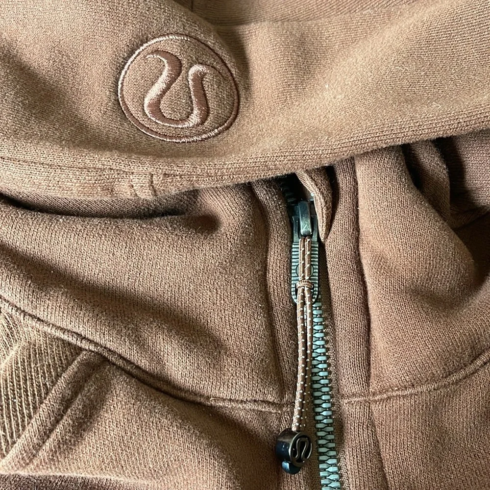 lululemon athletica Chestnut Hoodie - Picture 2 of 6